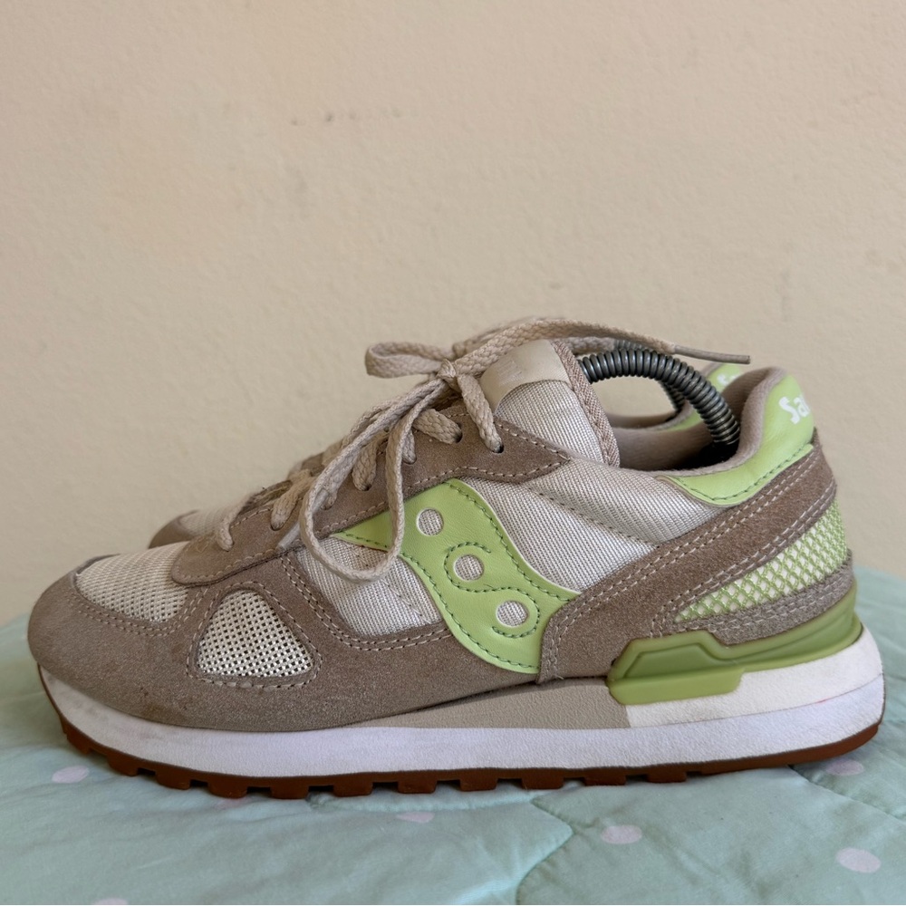 Saucony Beige and Light Green Women's Sneakers